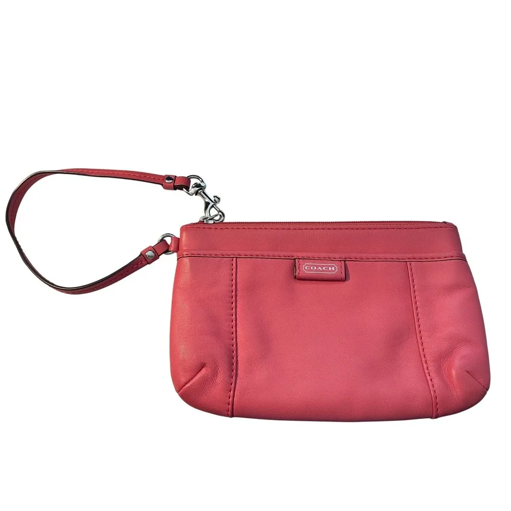Coach Leather‎ Wristlet Coral Pink Zip Top Clutch Bag Silver Hardware